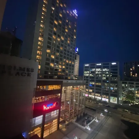 Platinum Towers Great View Balcony 1 Bedroom Lejlighed *